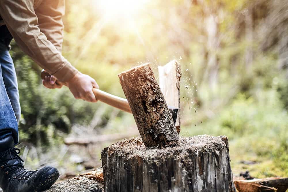 how to cut firewood