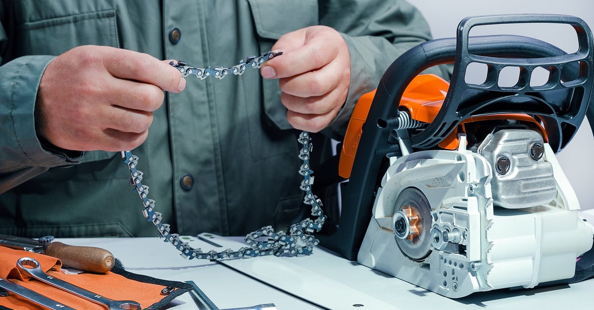 How To Put A Chain On A Chainsaw Trim That Weed