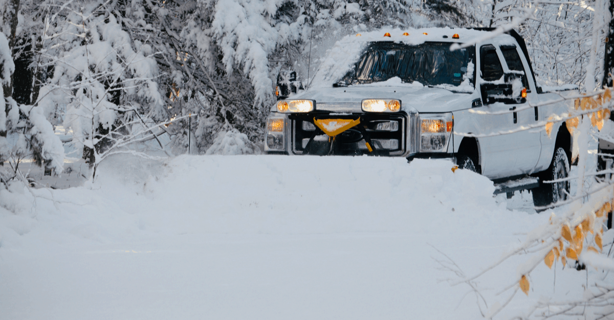 how_to_plow_snow_with_a_truck_02 plow snow with truck