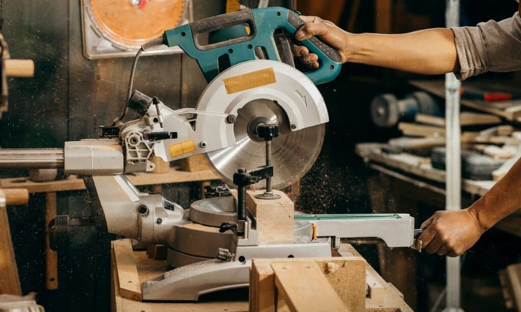 Table Saw VS Miter Saw