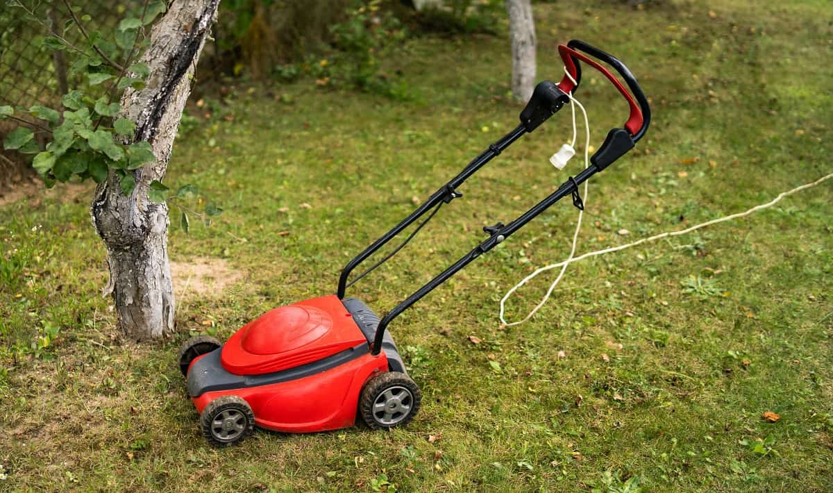 How Long Does It Take To Charge A Lawn Mower Battery