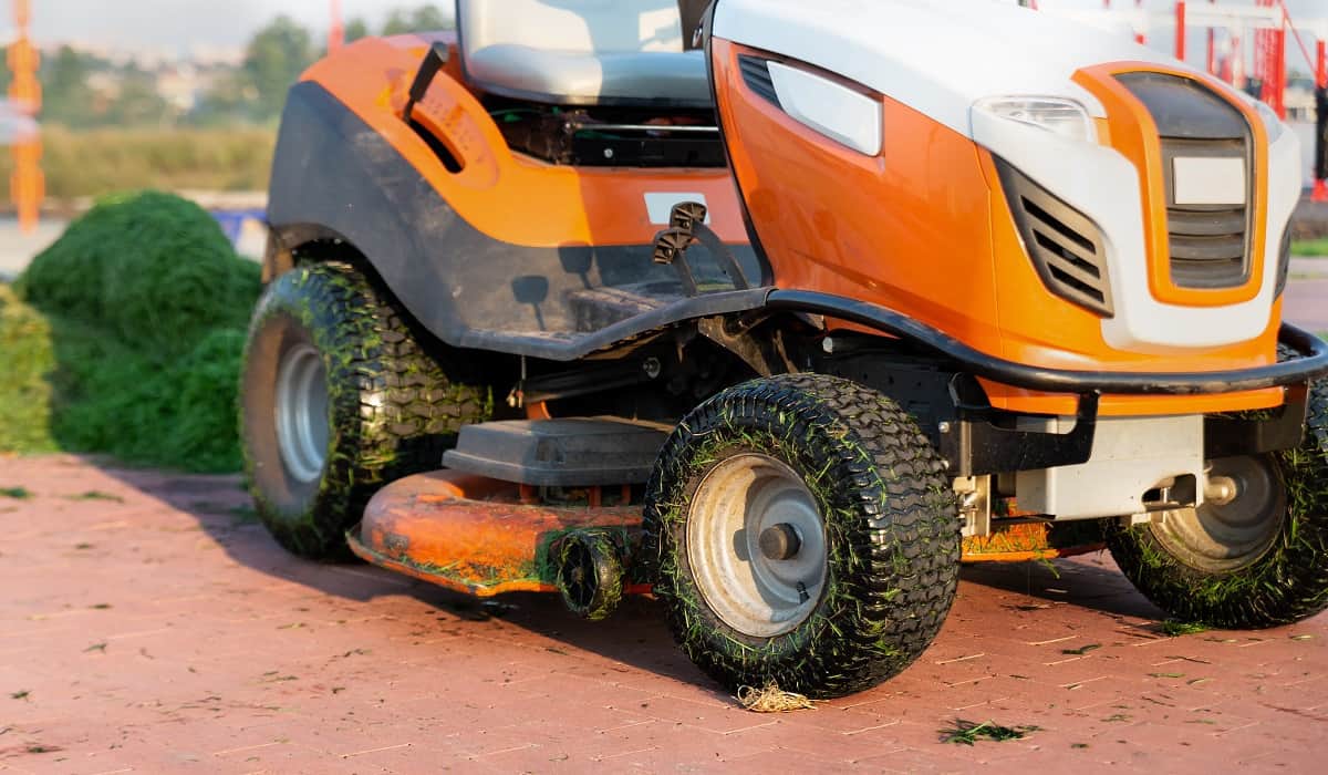 How To Break The Bead On A Lawn Mower Tire