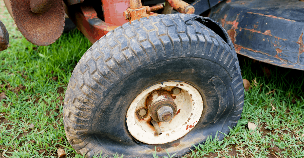 flat_tire_riding_mower flat tire on riding mower