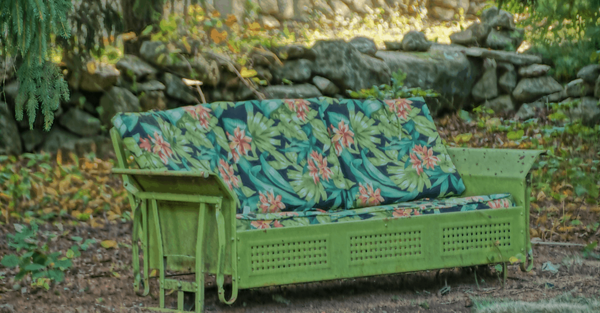 space_for_outdoor_glider outdoor glider