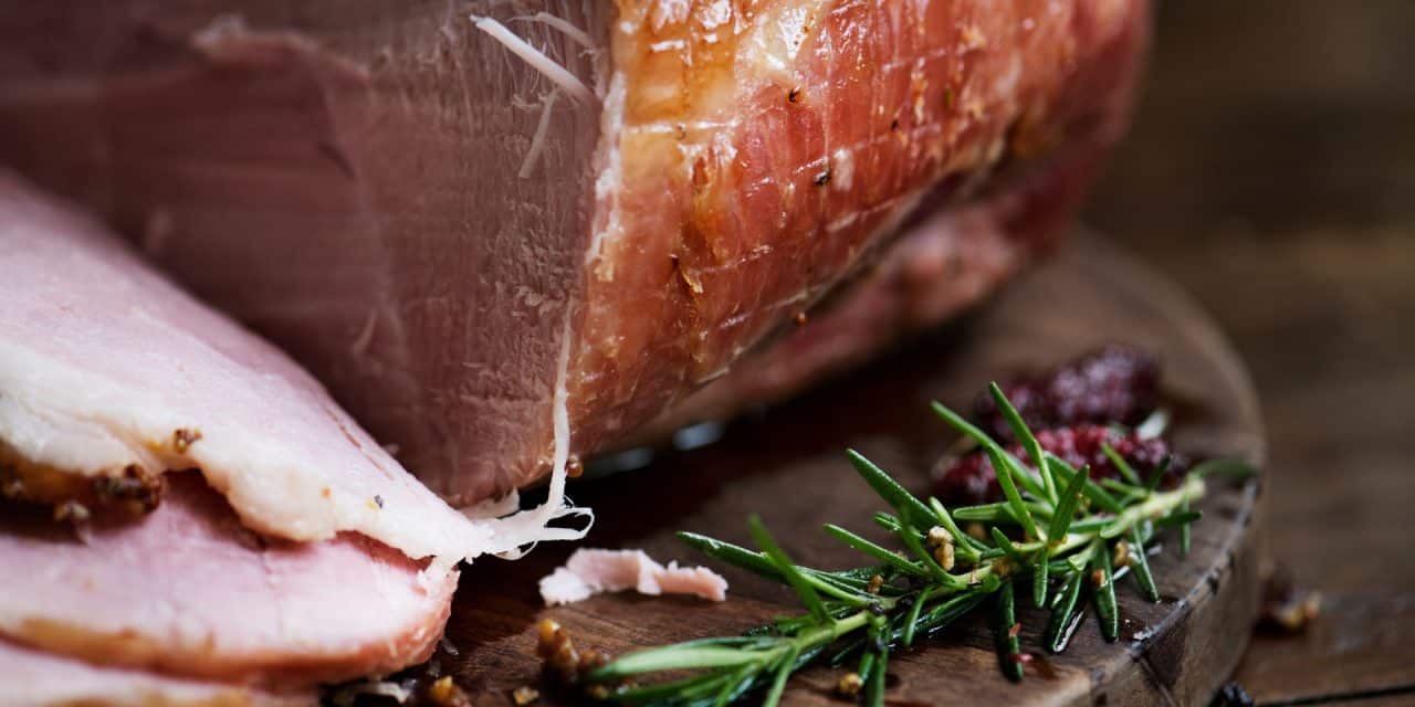 How to Smoke a Fresh Ham Trim That Weed