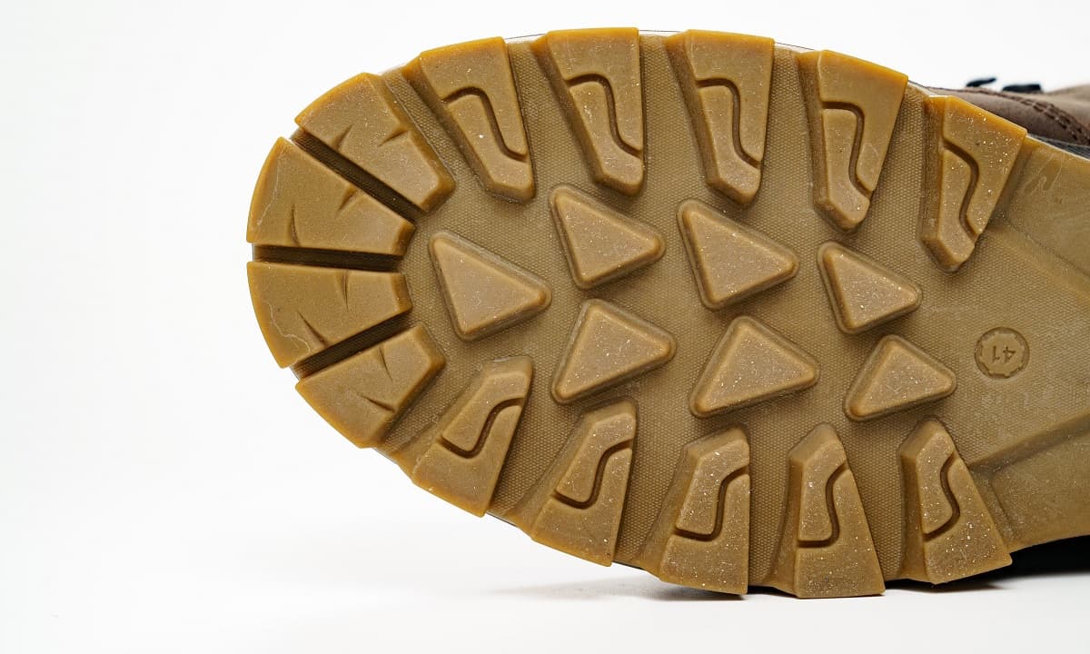 synthetic-sole-vs-rubber-sole-vs-leather-sole