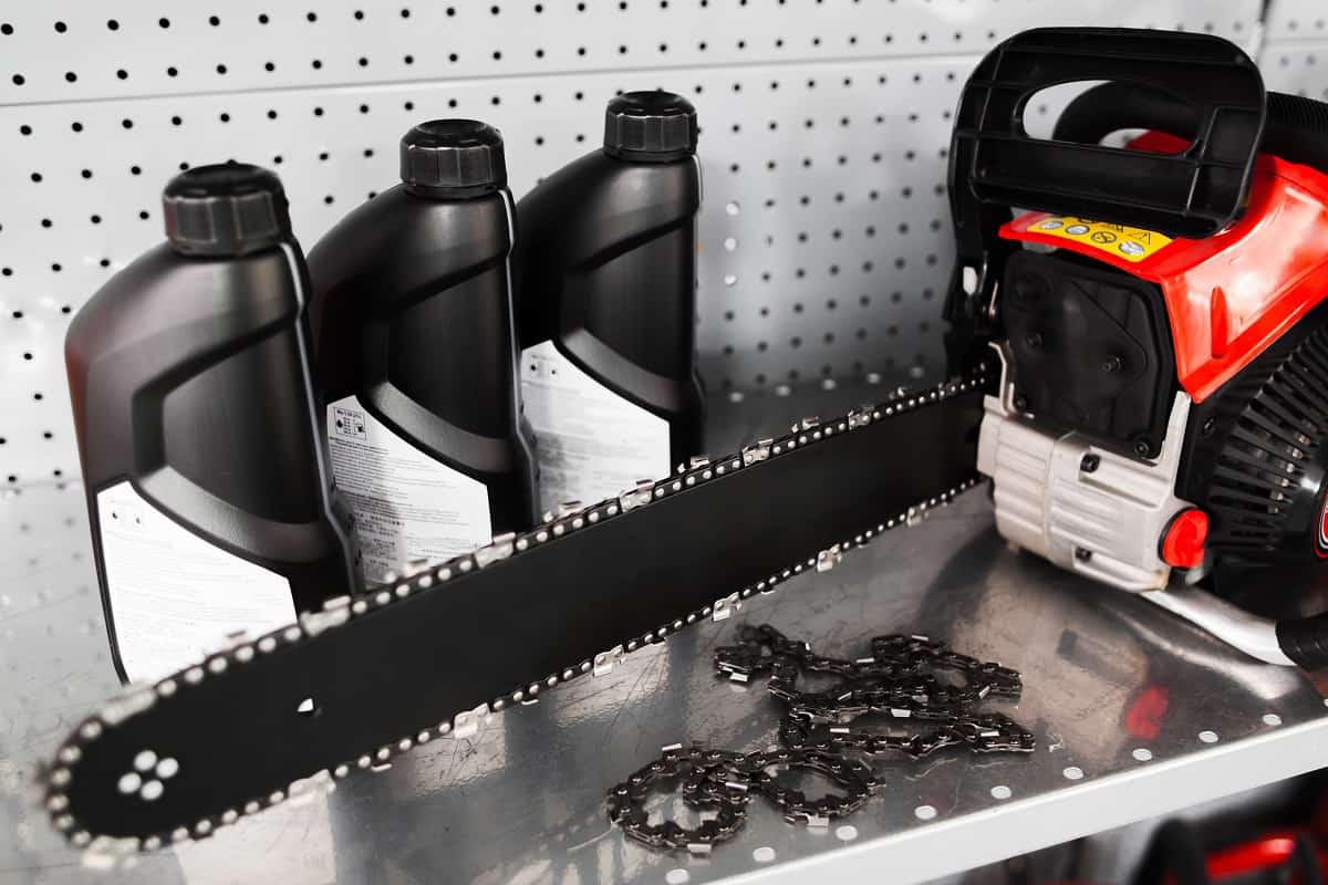 How To Store A Chainsaw So It Doesn’t Leak Oil